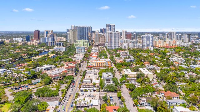 1212 SE 2nd Court 303, Fort Lauderdale, FL 33301