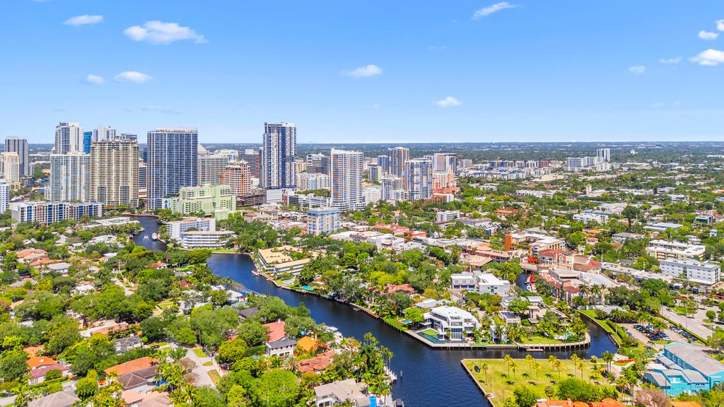 1212 SE 2nd Court 303, Fort Lauderdale, FL 33301