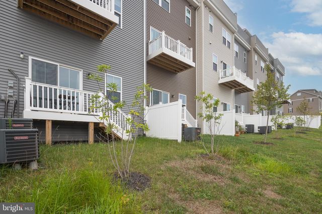 46330 MOUNT KELLOGG TER, Sterling, VA 20164
