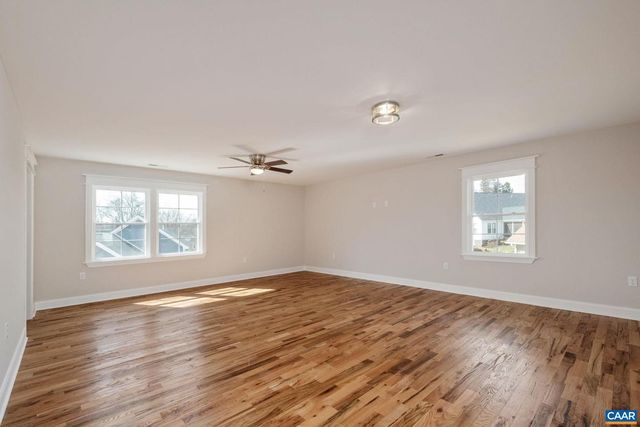 1004 HIGH POINT CT, Waynesboro, VA 22980