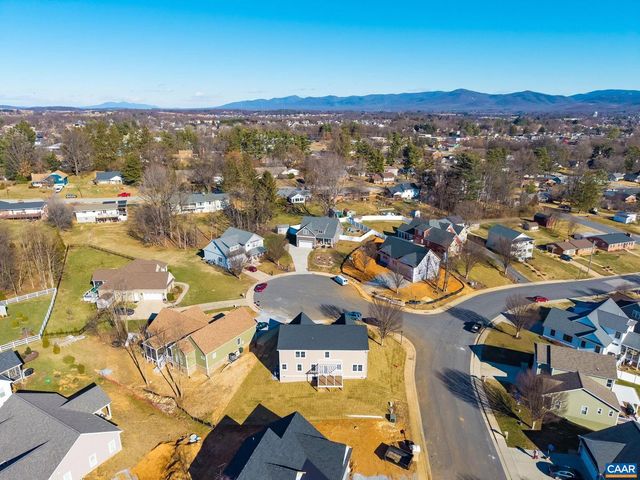 1004 HIGH POINT CT, Waynesboro, VA 22980