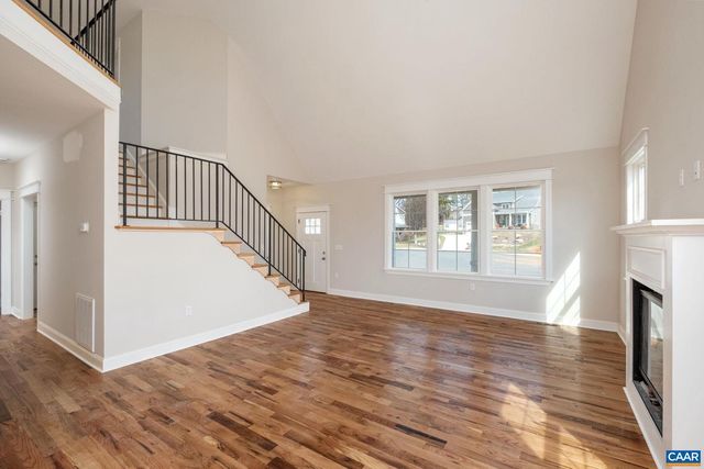 1004 HIGH POINT CT, Waynesboro, VA 22980