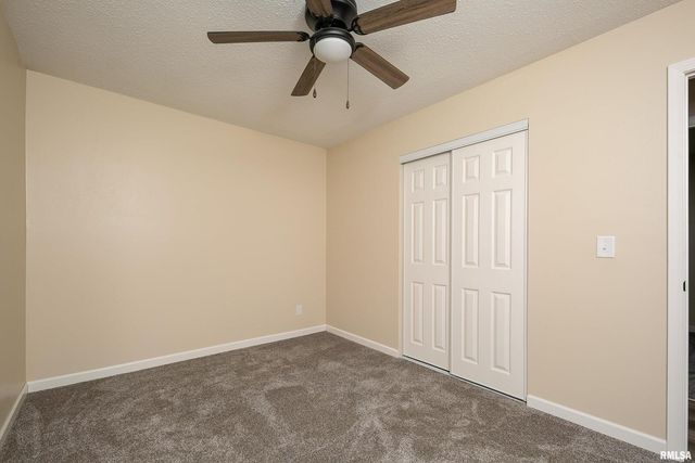 3205 Candlewick Drive, Bettendorf, IA 52722