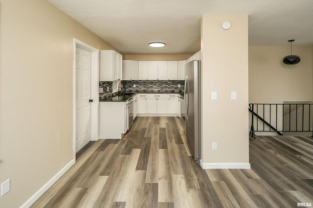 3205 Candlewick Drive, Bettendorf, IA 52722