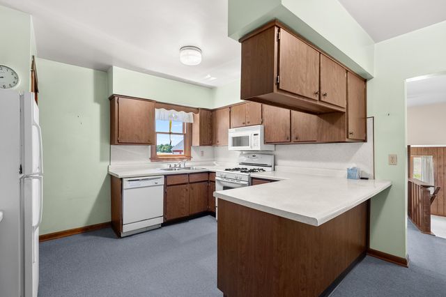10431 13 Mile Road, Marshall, MI 49068