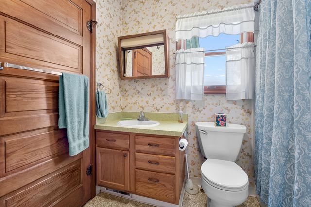 10431 13 Mile Road, Marshall, MI 49068