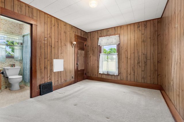 10431 13 Mile Road, Marshall, MI 49068