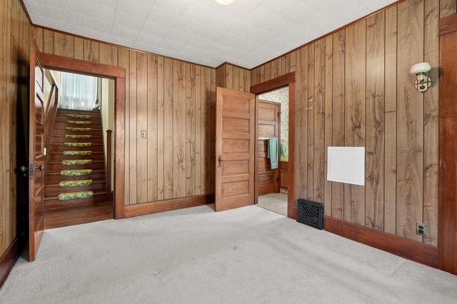 10431 13 Mile Road, Marshall, MI 49068