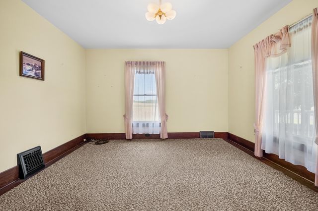 10431 13 Mile Road, Marshall, MI 49068