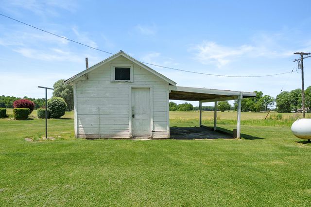 10431 13 Mile Road, Marshall, MI 49068
