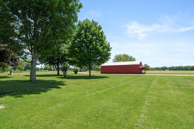 10431 13 Mile Road, Marshall, MI 49068