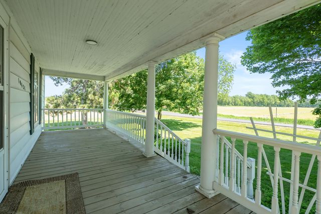 10431 13 Mile Road, Marshall, MI 49068