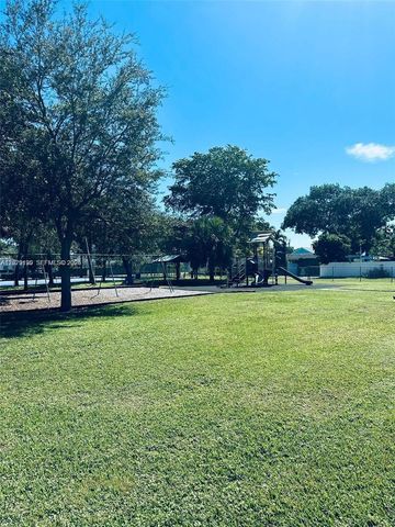 213 SW 1st Court 215, Dania Beach, FL 33004