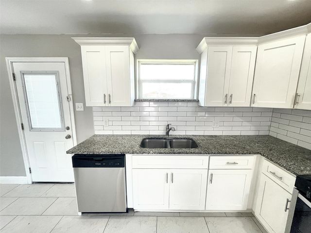 1729 Longview Street, Mesquite, TX 75149