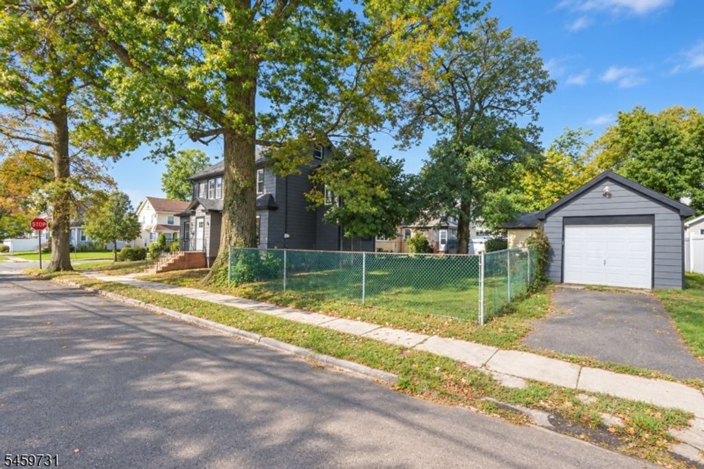 857 Livingston Rd, Elizabeth City, NJ 07208 — photo 2