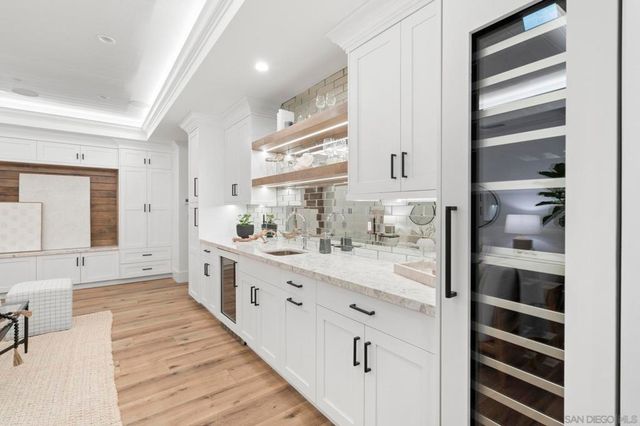 466 Westbourne St, La Jolla, CA 92037