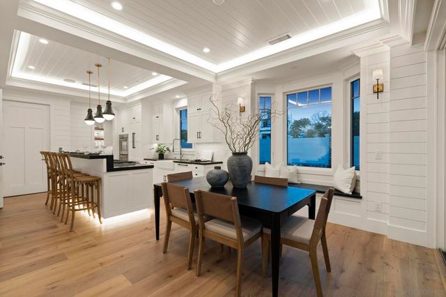 466 Westbourne St, La Jolla, CA 92037