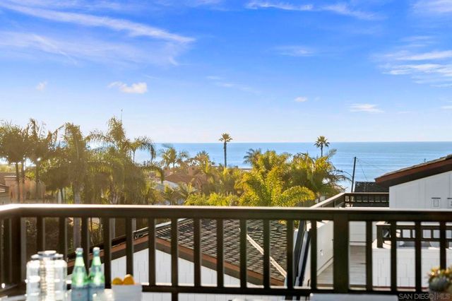 466 Westbourne St, La Jolla, CA 92037