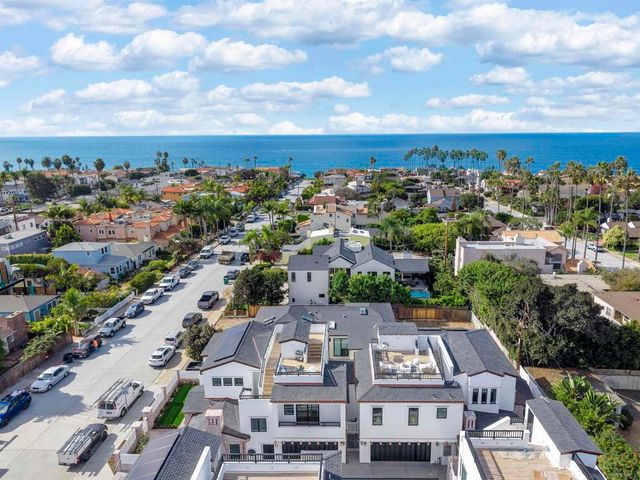 466 Westbourne St, La Jolla, CA 92037