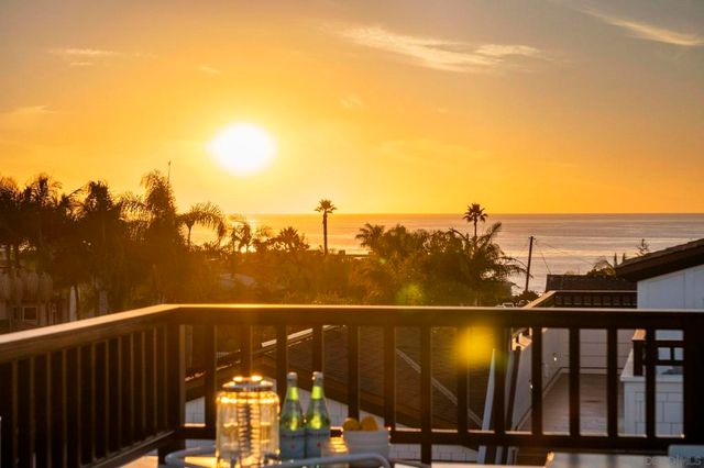 466 Westbourne St, La Jolla, CA 92037