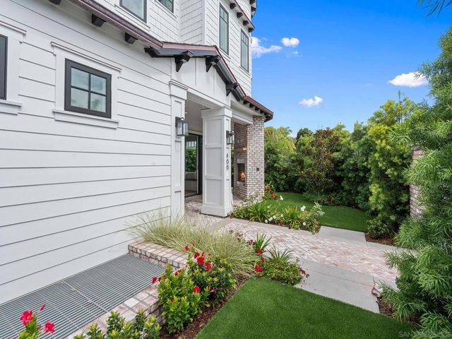 466 Westbourne St, La Jolla, CA 92037