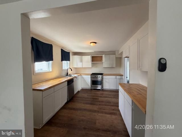 115 RAILROAD AVE, Harrington, DE 19952