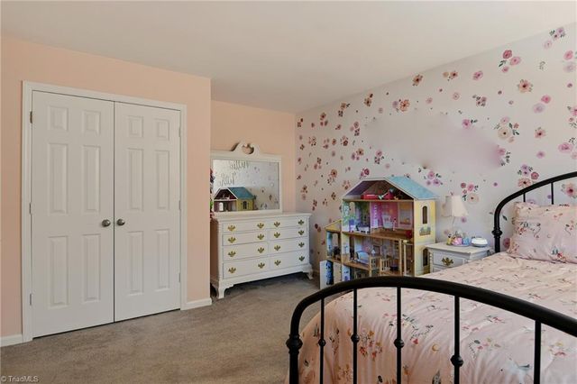 317 Canterbury Road, High Point, NC 27262