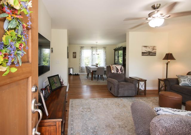 233 Gallimore LN NE, Floyd, VA 24091