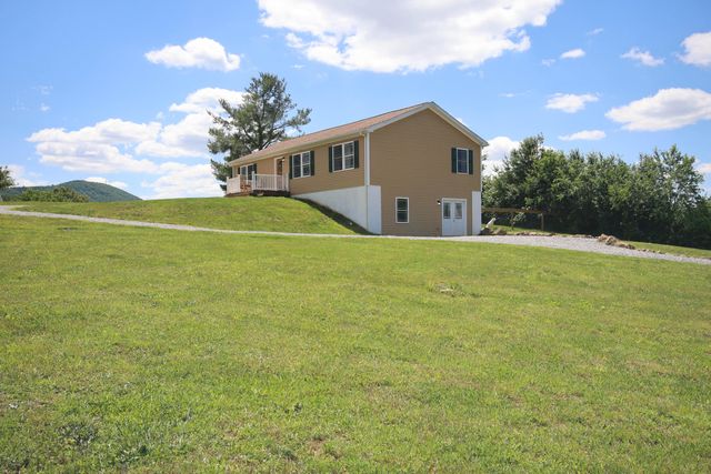 233 Gallimore LN NE, Floyd, VA 24091