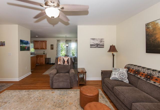 233 Gallimore LN NE, Floyd, VA 24091