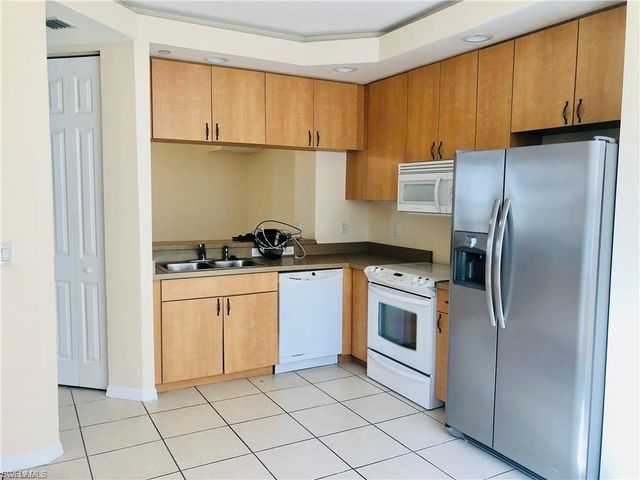 1101 Van Loon Commons CIR 205, Cape Coral, FL 33909