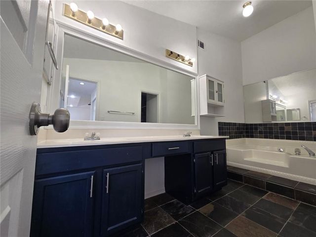 4931 Sugar Creek Drive, Sugar Hill, GA 30518