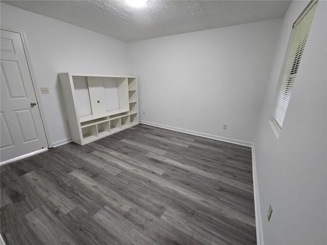 4931 Sugar Creek Drive, Sugar Hill, GA 30518