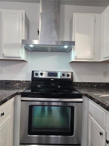 4931 Sugar Creek Drive, Sugar Hill, GA 30518