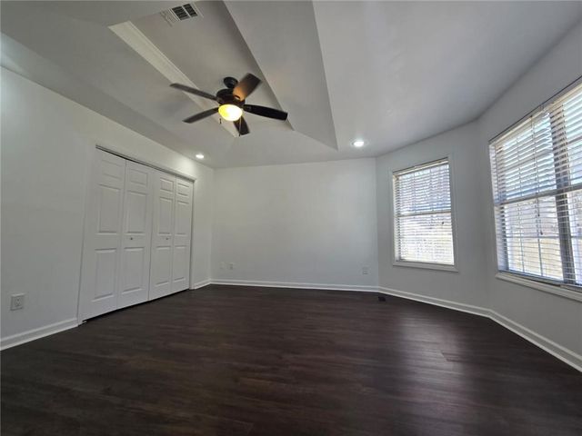 4931 Sugar Creek Drive, Sugar Hill, GA 30518