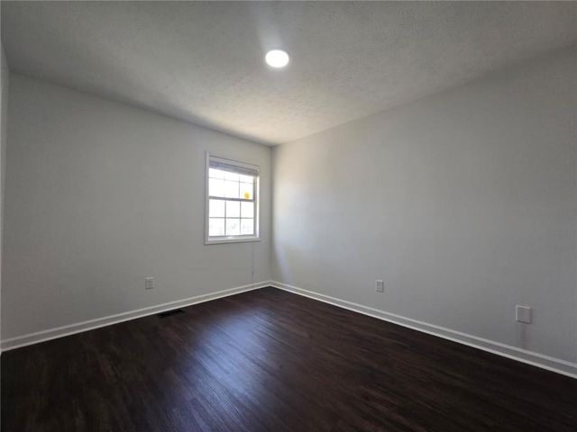 4931 Sugar Creek Drive, Sugar Hill, GA 30518