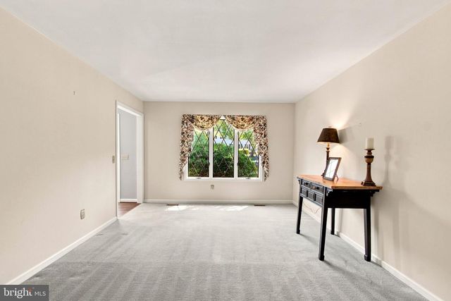 9 DERBY DR, Fredericksburg, VA 22405