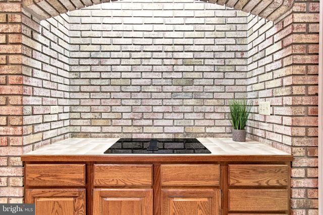 9 DERBY DR, Fredericksburg, VA 22405