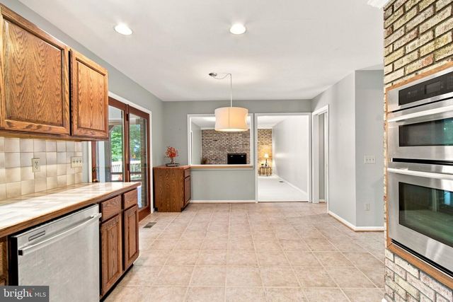 9 DERBY DR, Fredericksburg, VA 22405