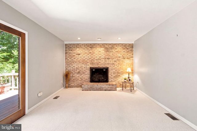 9 DERBY DR, Fredericksburg, VA 22405