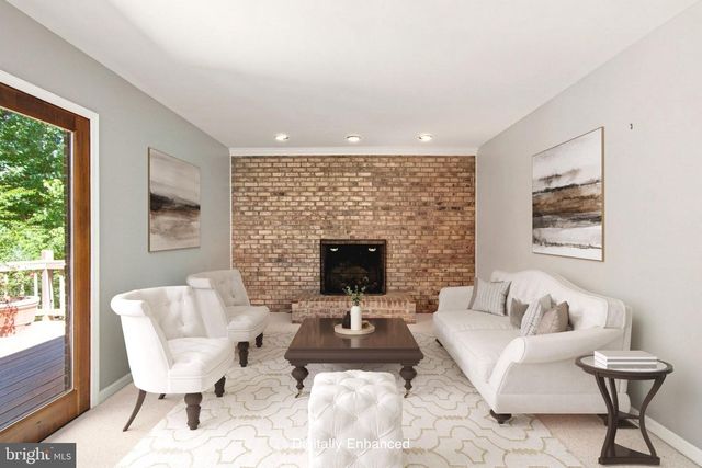 9 DERBY DR, Fredericksburg, VA 22405