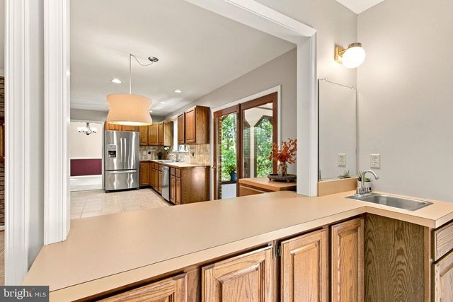 9 DERBY DR, Fredericksburg, VA 22405