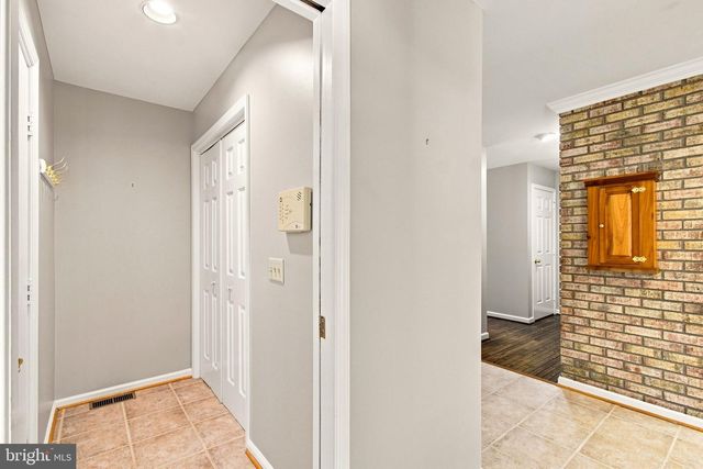 9 DERBY DR, Fredericksburg, VA 22405