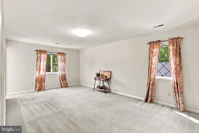 9 DERBY DR, Fredericksburg, VA 22405