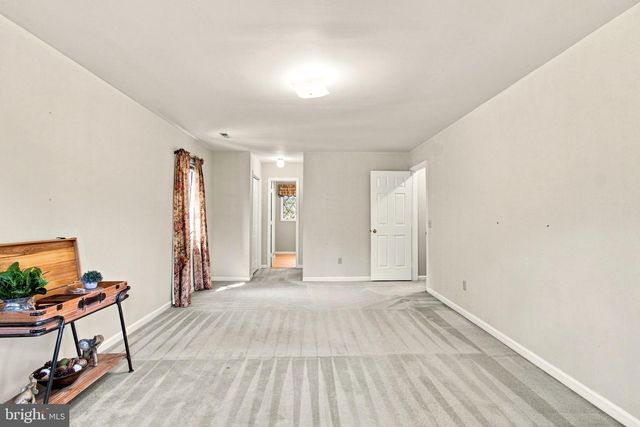 9 DERBY DR, Fredericksburg, VA 22405