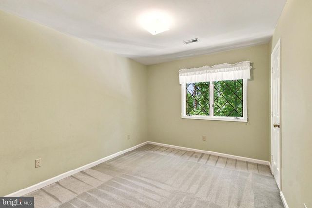 9 DERBY DR, Fredericksburg, VA 22405