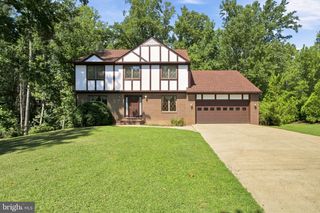 9 DERBY DR, Fredericksburg, VA 22405