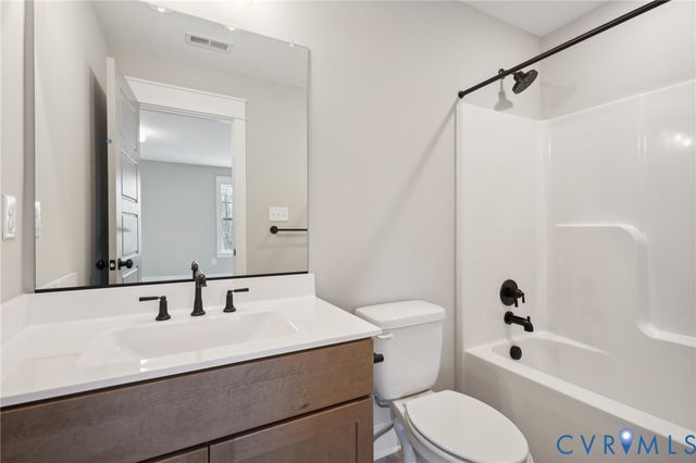9099 River Bridge Dr, Quinton, VA 23141