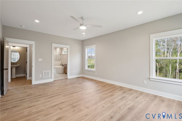 9099 River Bridge Dr, Quinton, VA 23141