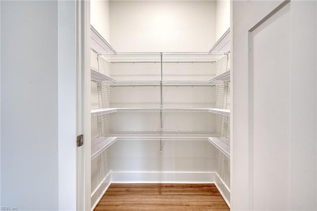 1216 Hitchens LN, Williamsburg, VA 23188